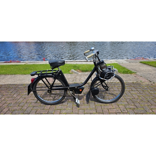 7 - 1964 VeloSolex, S2200 V2, 49cc. Registration number RCA695B. Frame no number. Engine number 3261146.... 