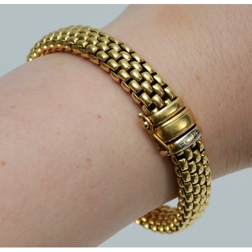 72 - FOPE, an 18ct gold flexible brick link bracelet, Birmingham 2009, 18cm, 30gm