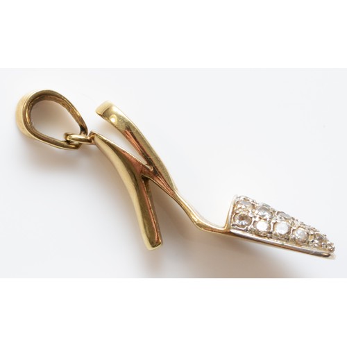 85 - A 9ct gold pendant in the shape of a shoe, brilliant cut diamonds to the toe section of the shoe, Lo... 