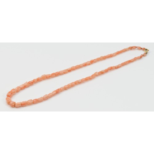 137 - A 9ct gold floral coral necklace, each bead is a flower bud, 13.3g