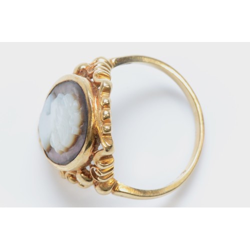 141 - A 10k gold vintage mother of pearl cameo dress ring, 20mm front, Q, 4.2g