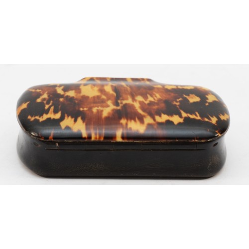 194 - A 19th century tortoiseshell and horn table snuff box, 9 x 5 x 2cm