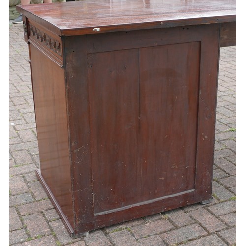 454 - An impressive Regency mahogany break front side board, with central frieze drawer with Greek Key dec... 