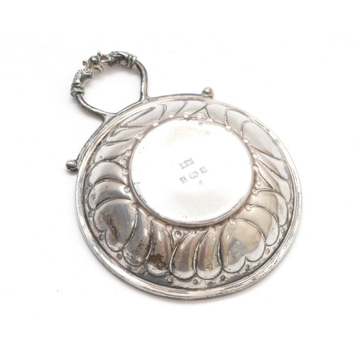 37 - A silver wine taster, Birmingham 1989, diameter7cm, 38gm