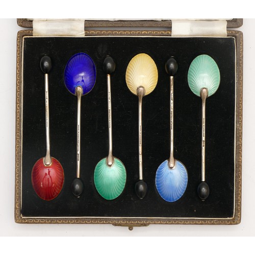 50 - A silver and enamel set of coffee bean spoons, Birmingham 1948, 50gm, case.
No damage to the enamel,... 