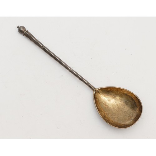 51 - A Russian silver table spoon, 84 and Moscow mark, c.1882 - 1899, hexagonal shaft, ball finial, monog... 