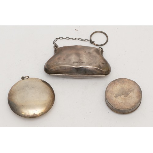 65 - A silver purse, Chester 1915 and two silver boxes, 88gm