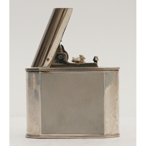 93 - A vintage petrol table lighter, by Altenpohl and Pilgram, with lifting arm, 7.5 x 7cm