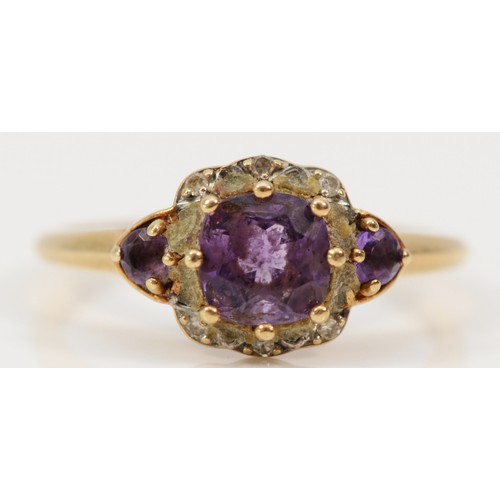 532 - A 9ct gold amethyst and diamond dress ring, L, 1.4g