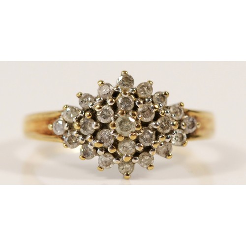 601 - A 9ct gold vintage pave set diamond ring, stated diamond weight 0.50ct, P, 2.9g