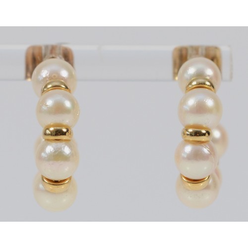 604 - A pair of 9ct gold cultured pearl C hoop earrings with scroll backs, 20mm diameter, 4.8g