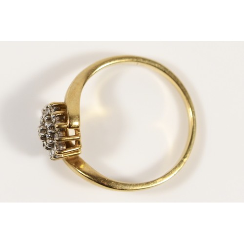 666 - A 9ct gold diamond cluster ring, L, 1.8g