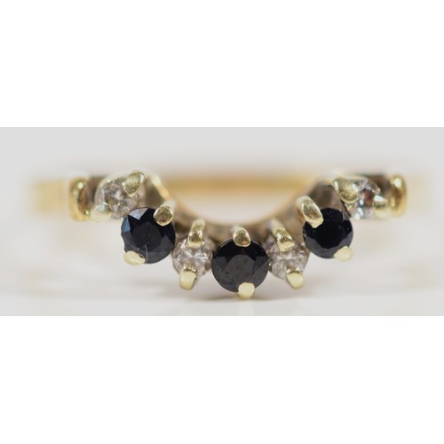 674 - A 9ct gold vintage sapphire and diamond curved ring, Q, 2.1g