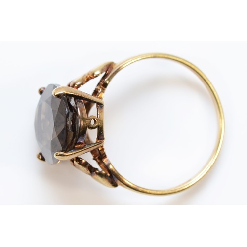 1259 - A vintage 9ct gold and smokey quartz dress ring, 16 x 12mm, 3.9gm