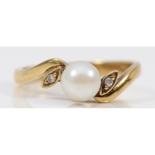 1204 - A 9ct gold 6mm cultured pearl and brilliant cut diamond ring,  O 1/2, 3.1gm