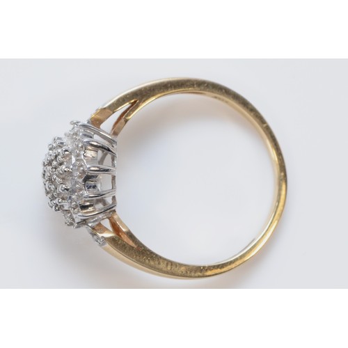 1470 - A 9ct gold diamond cluster ring, stated 0.05ct of diamond, P, 2.9g