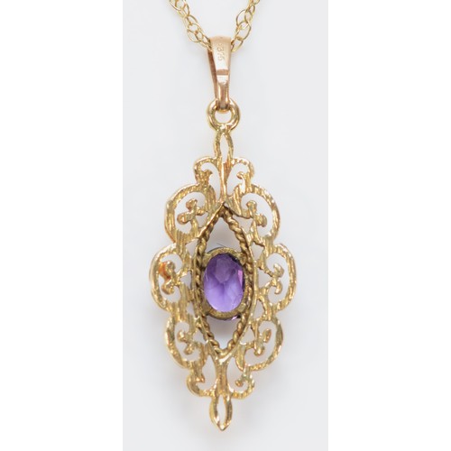 1283 - A 9ct gold vintage style amethyst pendant with chain, 25mm pendant length, 1.8g