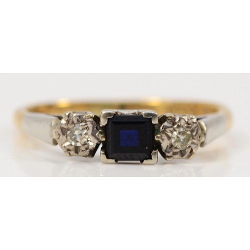 1388 - An 18ct gold vintage sapphire and diamond trilogy dress ring, K, 2.4g