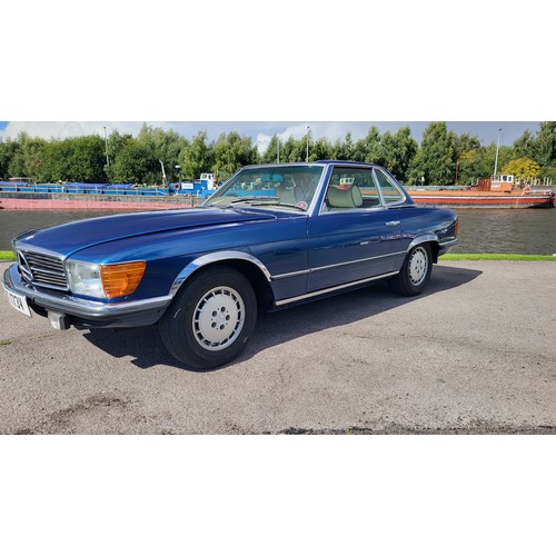 413 - 1979 Mercedes Benz R107 350SL, auto. Registration number OAT 173V. VIN number 10704322014445. Engine... 