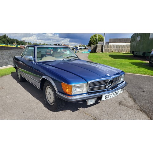 402 - 1979 Mercedes Benz R107 350SL, auto. Registration number OAT 173V. VIN number 10704322014445. Engine... 