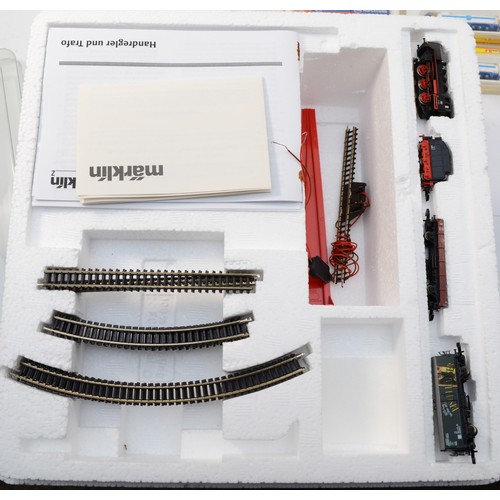 30A - A Marklin Mini Club Z gauge 81520 train set, appears complete; Incomplete 81560 Z gauge train set, a... 
