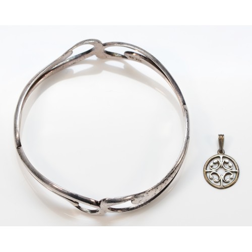 21 - Malcom Gray, a 925 silver bangle, 68mm, and a Ola Gorie pendant, 28gm