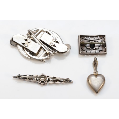 44 - A Sterling Silver and pastel double clip brooch, 46mm and three other paste set pieces, 29gm