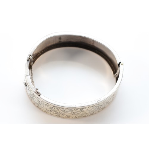 56 - A Victorian silver hinged bangle, Birmingham 1881, 55 x 46 x 25mm, 21gm