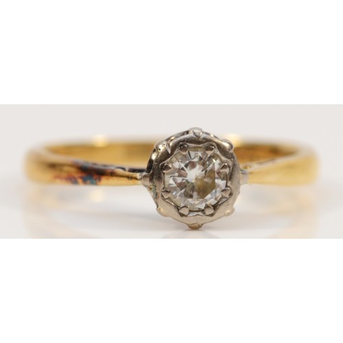 102 - An 18ct gold brilliant cut diamond solitaire ring, L 1/2, 2.2g