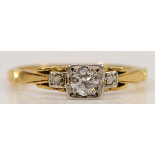 107 - An 18ct gold and platinum old cut brilliant single stone ring, K 1/2, 2.4g