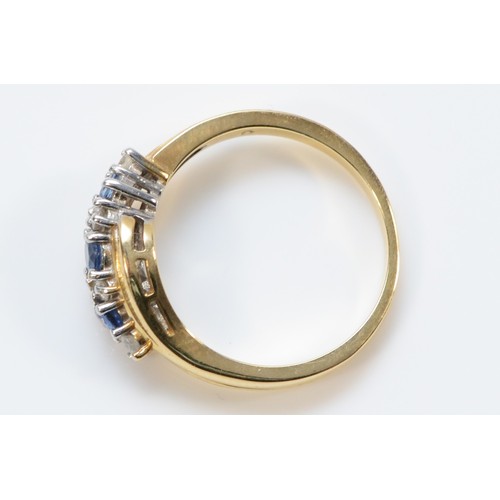 174 - A 14K gold sapphire and diamond dress ring, N, 3.4g