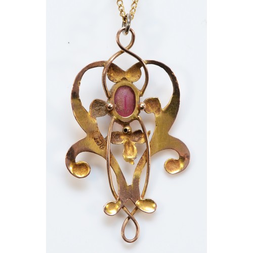 189 - An Edwardian 9ct gold and red paste pendant with chain, 35mm pendant drop, 2.4g