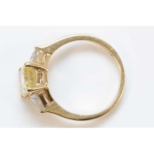 195 - A 14K gold cubic zirconia cocktail ring, with diamond set on the inner of the band, N 1/2, 3.7g