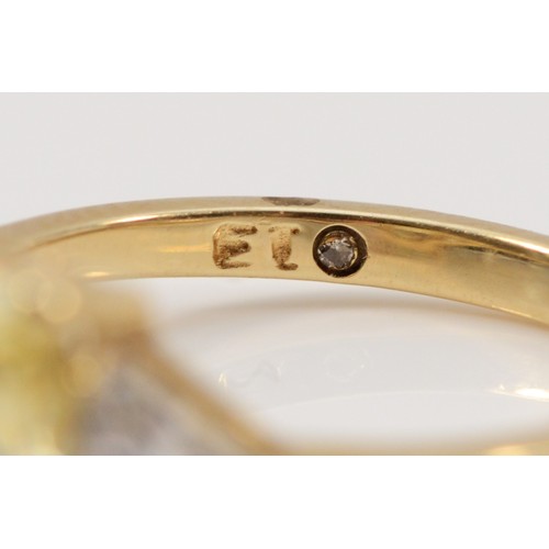 195 - A 14K gold cubic zirconia cocktail ring, with diamond set on the inner of the band, N 1/2, 3.7g