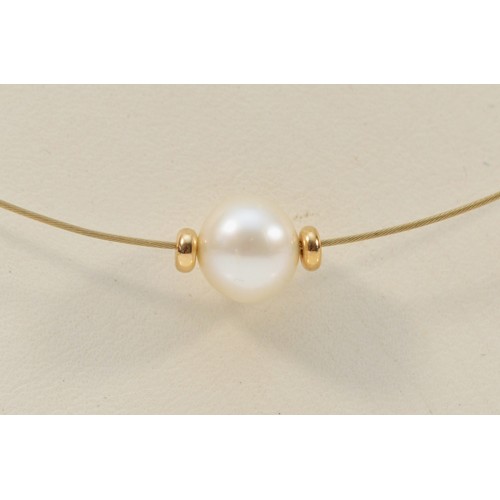 244 - A 9ct gold and cultured pearl necklace, 1.5g