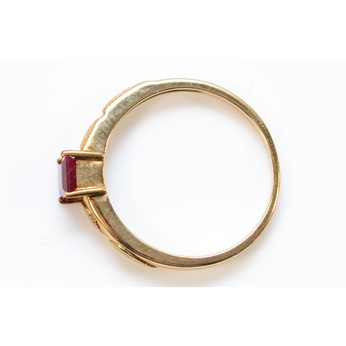 251 - A 9ct gold and ruby ring, N, 1.8g