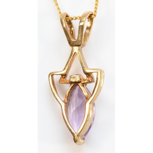 274 - A 9ct gold and amethyst pendant with chain, 23mm total drop, 2.1g