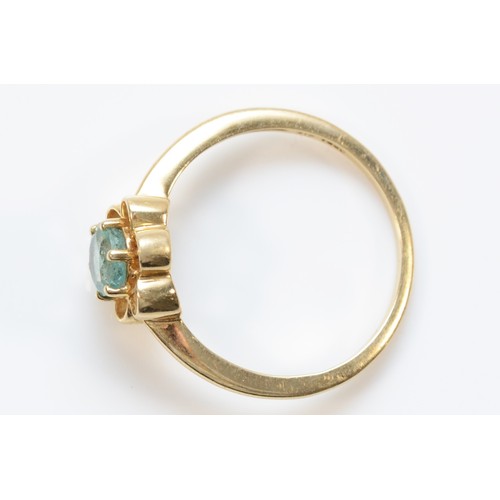 280 - A 9ct gold and tourmaline floral dress ring, R 1/2, 2.2g