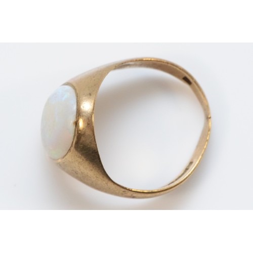 308 - A 9ct gold opal signet ring, D, 1.7g