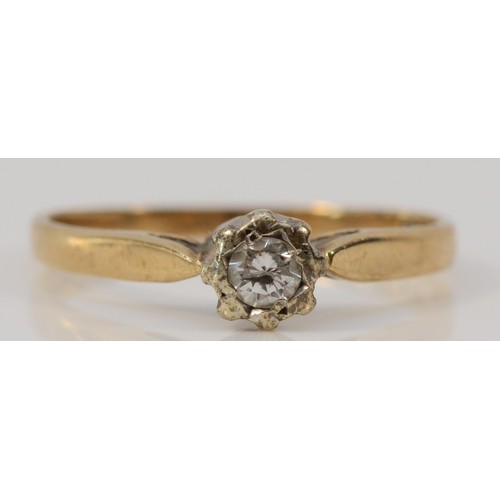 566 - A 9ct gold illusion set brilliant cut diamond single stone ring, N, 1.4g