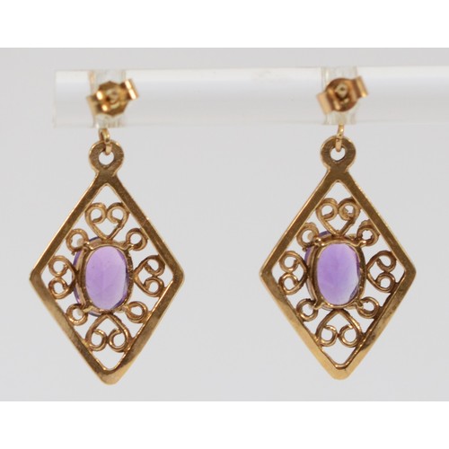 577 - A pair of 9ct gold amethyst drop earrings, 25mm drop, 2.4g