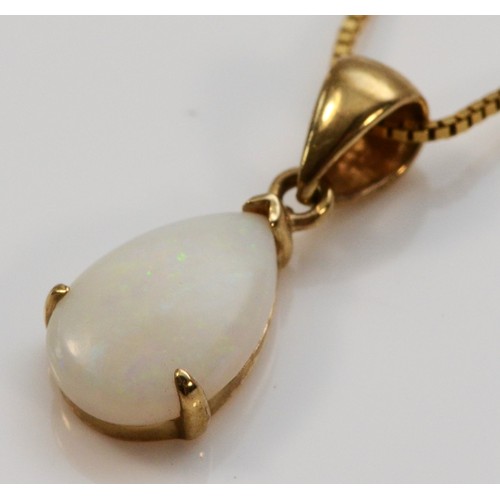 587 - A 9ct gold opal pendant with chain, 8mm opal length, 1.4g