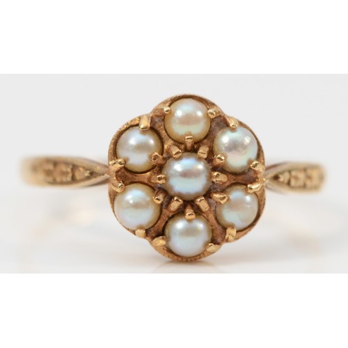 682 - A 9ct gold seed pearl floral cluster ring, P, 2.2g