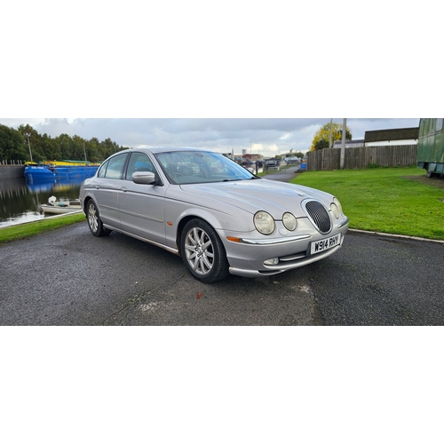 405 - 2000 Jaguar S Type V6 SE, 2967cc. Registration number W914 RHY. VIN number SAJAC01E3YFL59584. Engine... 