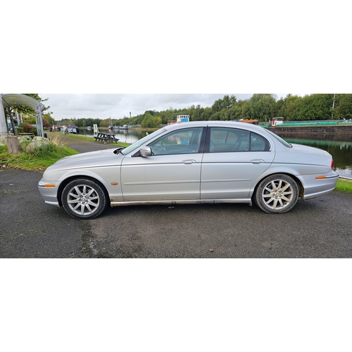 405 - 2000 Jaguar S Type V6 SE, 2967cc. Registration number W914 RHY. VIN number SAJAC01E3YFL59584. Engine... 