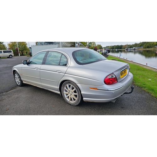 405 - 2000 Jaguar S Type V6 SE, 2967cc. Registration number W914 RHY. VIN number SAJAC01E3YFL59584. Engine... 