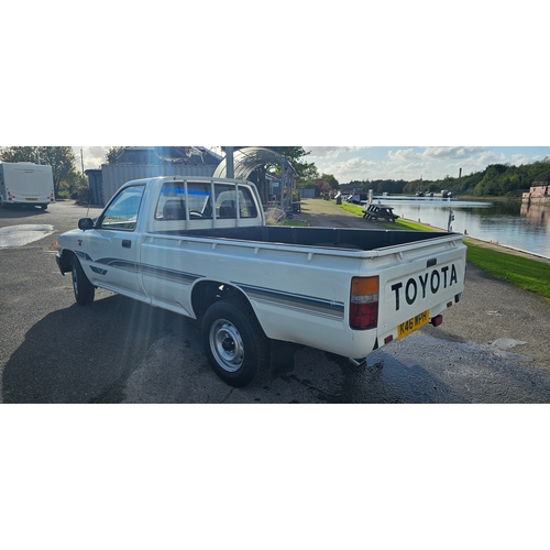 409 - 1992 Toyota Hi-Lux 4X2 pickup, 1812cc petrol. Registration number K46 WPH. VIN number JT131TN8509969... 