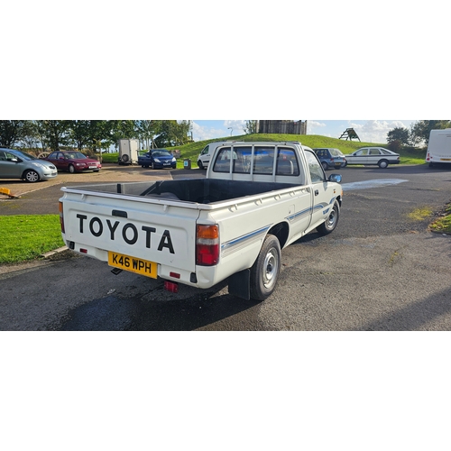 409 - 1992 Toyota Hi-Lux 4X2 pickup, 1812cc petrol. Registration number K46 WPH. VIN number JT131TN8509969... 