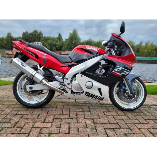 499 - 1998 Yamaha YZF 600R, Thundercat, 599cc. Registration number S317 RUY. Frame number JYA4TV0000004005... 