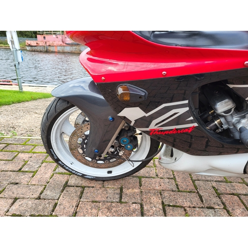 499 - 1998 Yamaha YZF 600R, Thundercat, 599cc. Registration number S317 RUY. Frame number JYA4TV0000004005... 